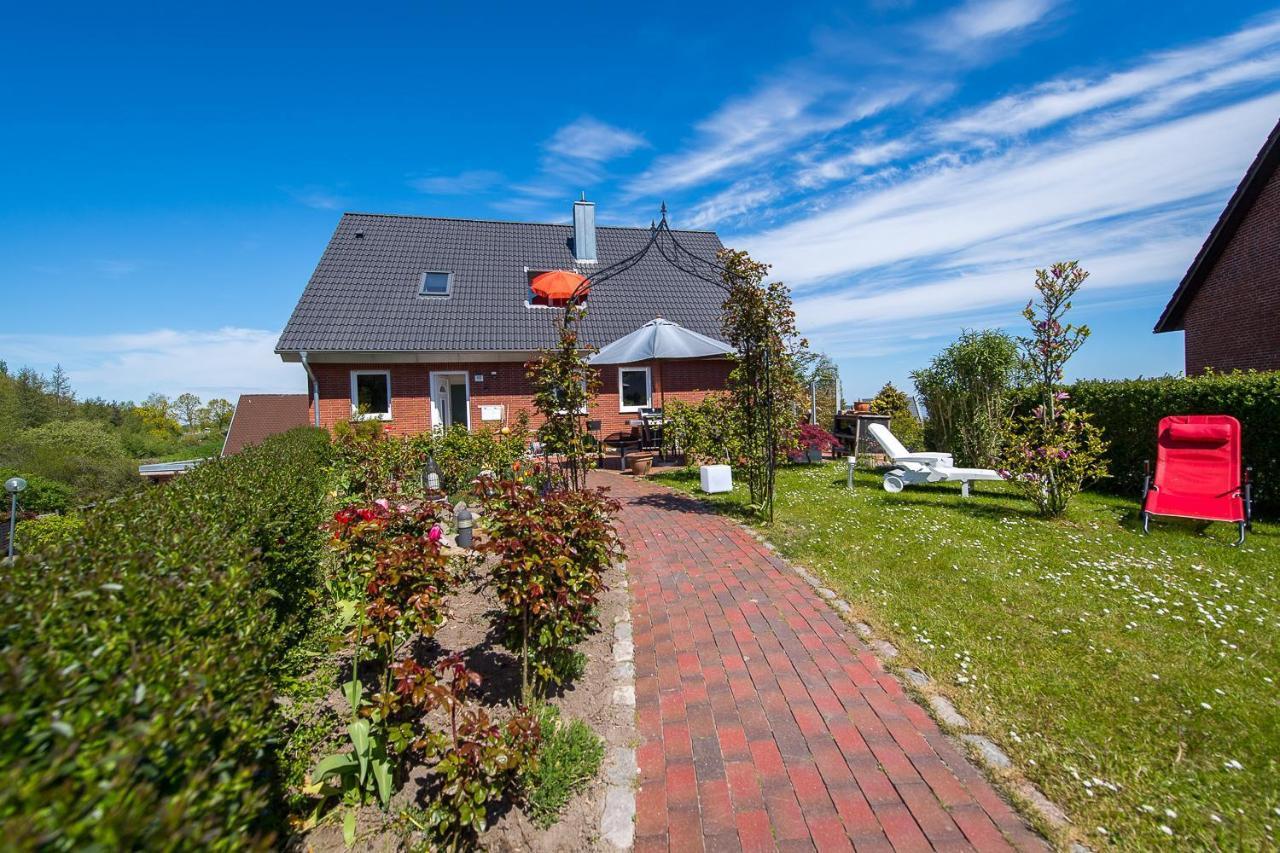 Ferienwohnung Viola Gluecksburg Luaran gambar